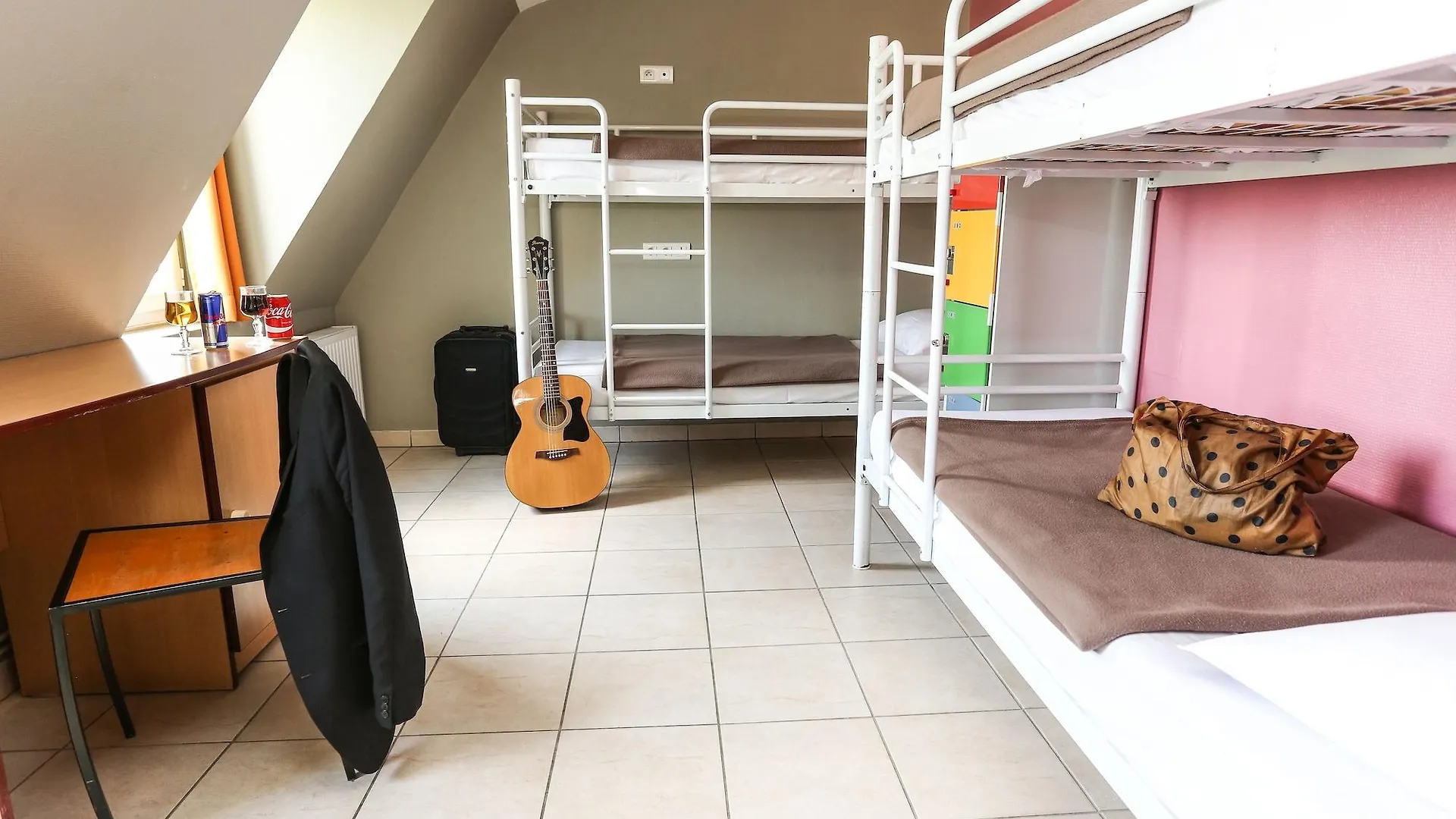 Hostel Le Montclair Montmartre By River Paris France