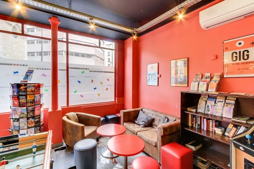 Le Montclair Montmartre By River Paris Hostel