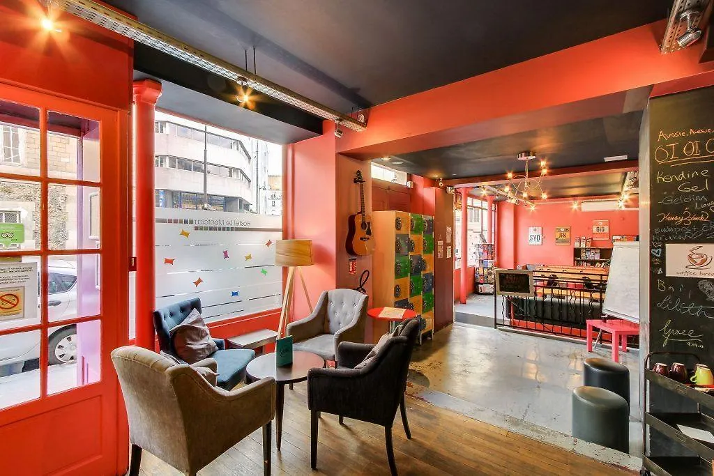 Hostel Le Montclair Montmartre By River Paris France