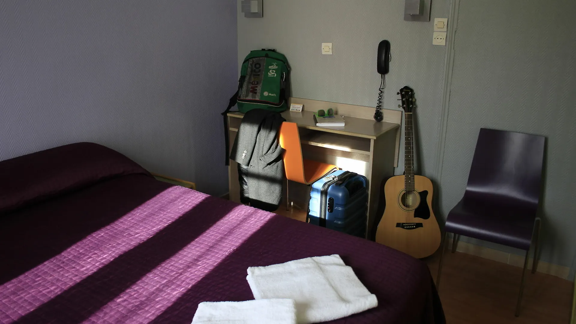 Le Montclair Montmartre By River Paris Hostel