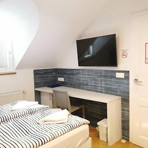 H2o Albergue Liubliana