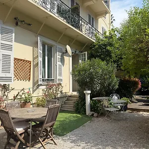*** Отель Garden Франция