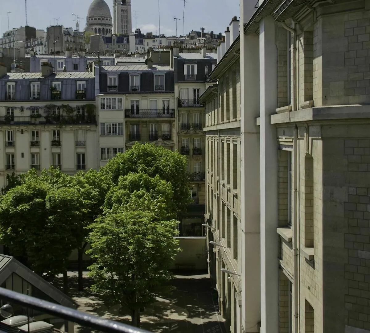 Le Montclair Montmartre By River Paris
